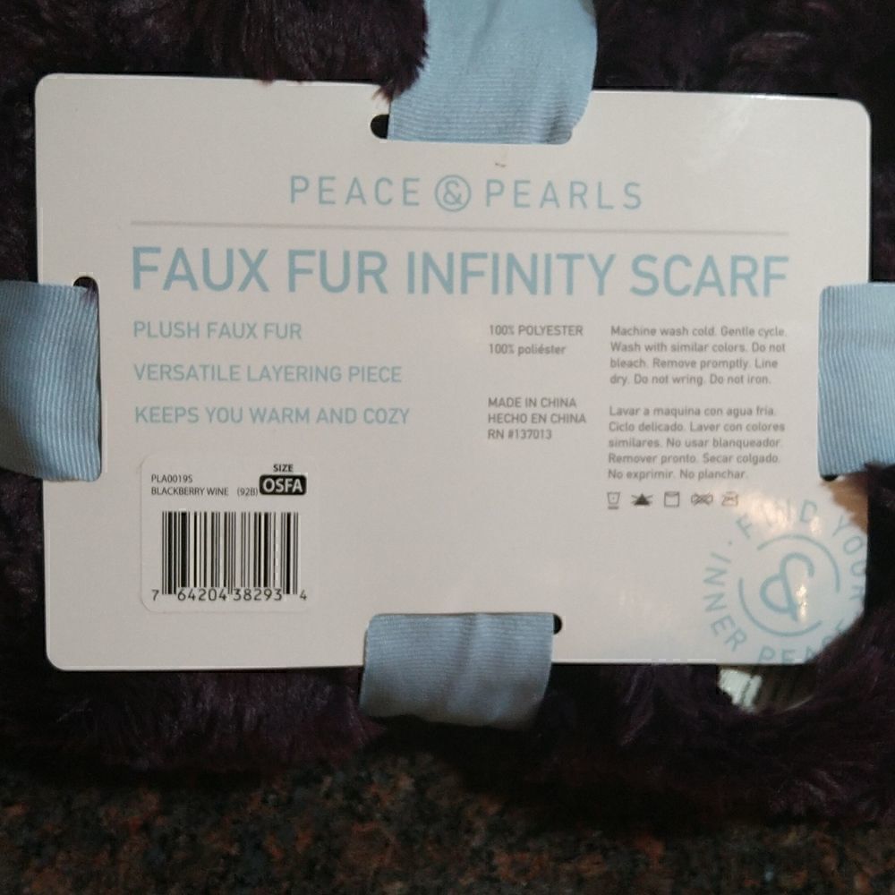 Peace Pearls Infinity Scarf - Picture 2 of 4